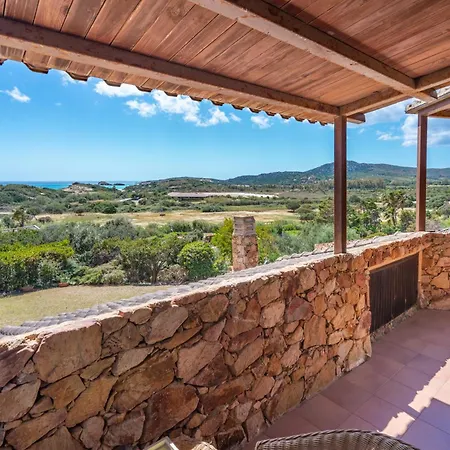 Villa La Casa Dell'ingegnere, Chia A Piedi, Vista Mare *