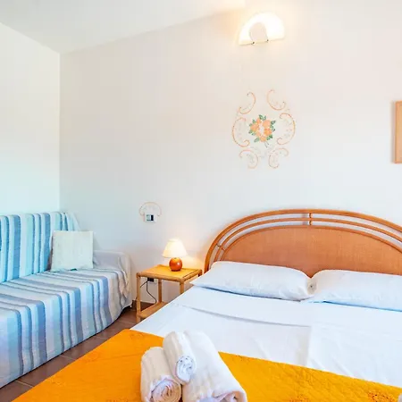 La Casa Dell'ingegnere, Chia A Piedi, Vista Mare Villa