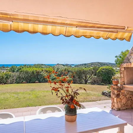 La Casa Dell'ingegnere, Chia A Piedi, Vista Mare Villa