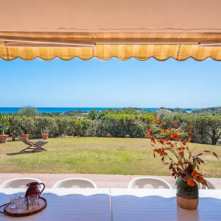Villa La Casa Dell'ingegnere, Chia A Piedi, Vista Mare *