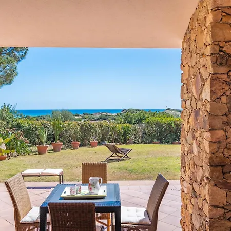 Villa La Casa Dell'ingegnere, Chia A Piedi, Vista Mare *