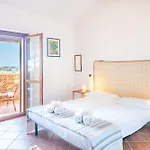 Villa La Casa Dell'ingegnere, Chia A Piedi, Vista Mare